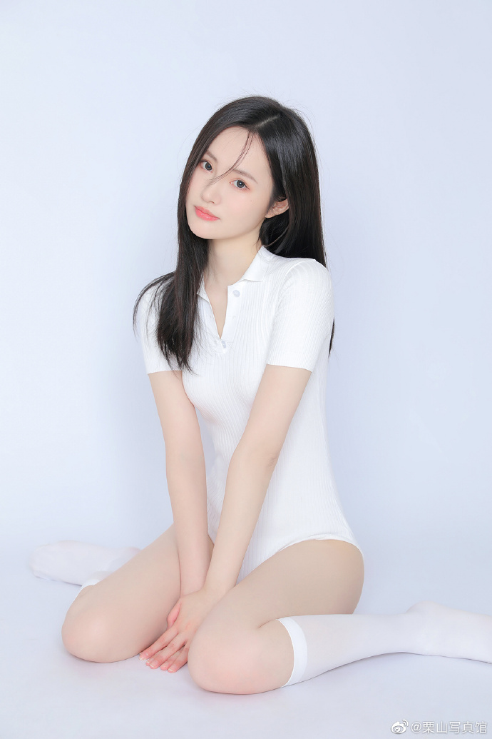 《公交系列短文合集100篇怎么写》——从选题到成稿,一个普通写作者的真实操作手册 《公交系列短文合集100篇怎么写》——从选题到成稿,一个普通写作者的真实操作手册