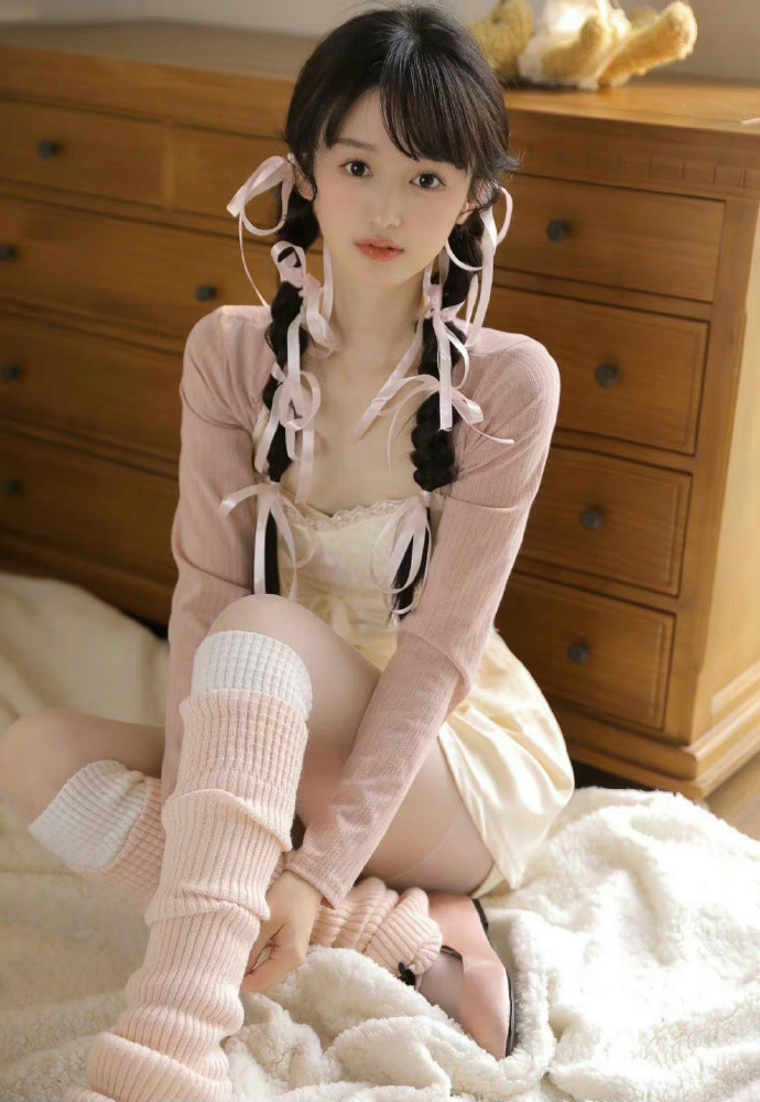 女配黑化日常(np)作者_咸鱼txt——这本同人为什么让读者一边上头一边吵翻天？