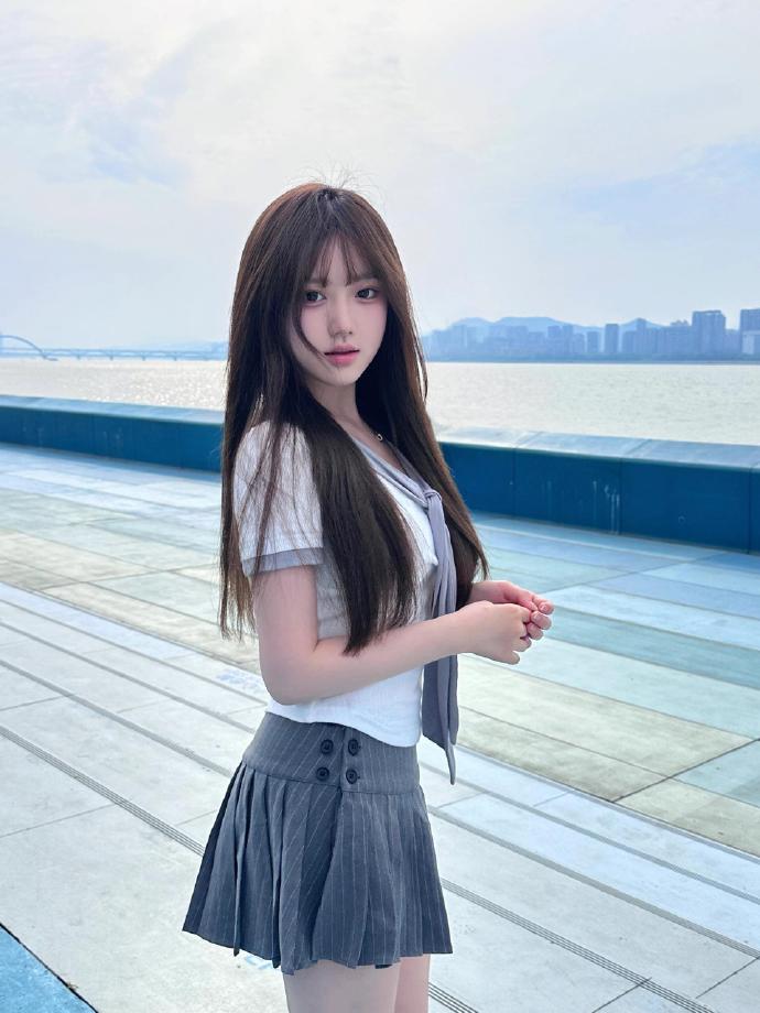 《学生的妈妈》背后：陪读十年，我观察到的三个扎心真相与一份防坑指南