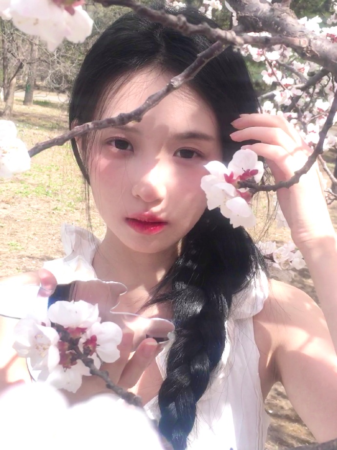 快穿精瘾症少女乔乔的小说推荐——一个设定带感但容易踩坑的题材,入坑前先看这篇 快穿精瘾症少女乔乔的小说推荐——一个设定带感但容易踩坑的题材,入坑前先看这篇