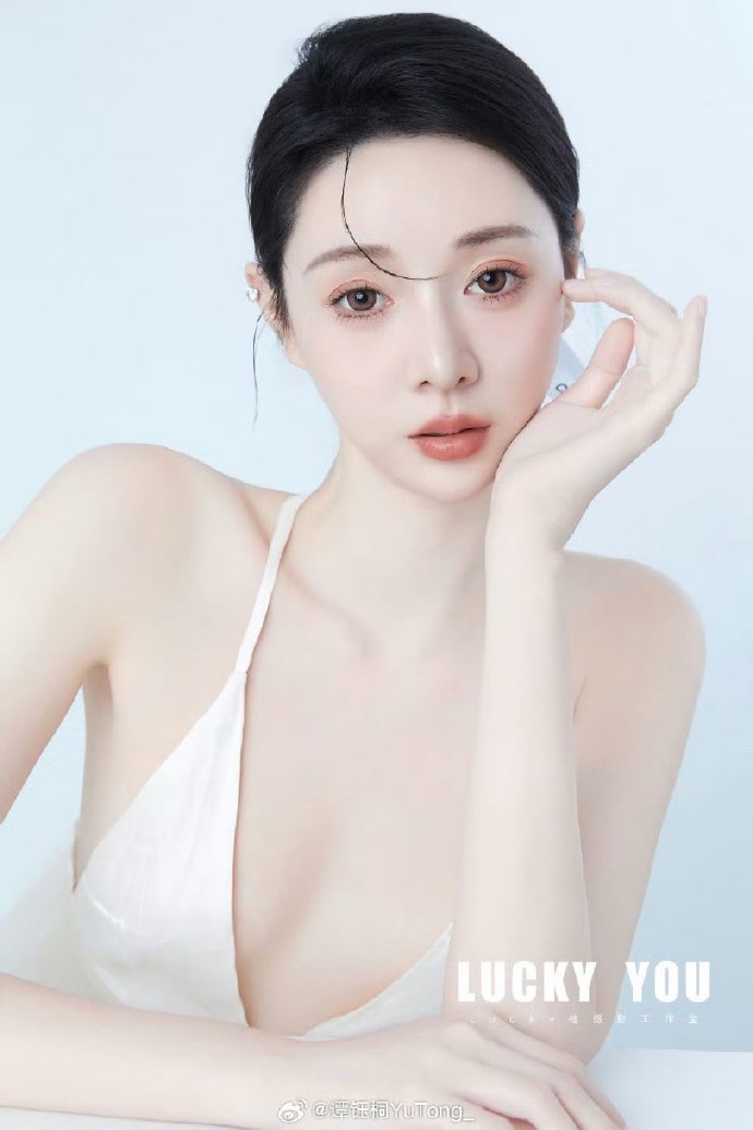 快穿polo文女配摆烂了：当工具人拒绝走剧情，系统直接崩了