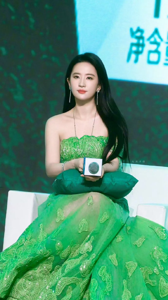 《ai生成3d片子》到底是怎么回事？一篇说透原理、风险和避坑指南的干货