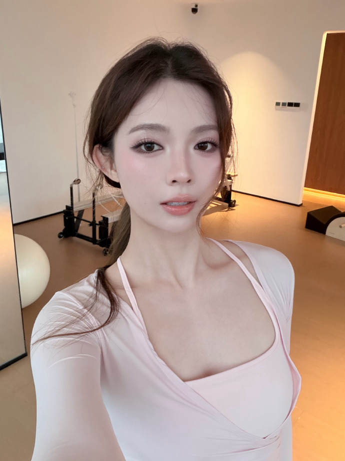 湮宫美人录(皇帝视角)：一个皇帝的真实自述，后宫三千我到底在选什么