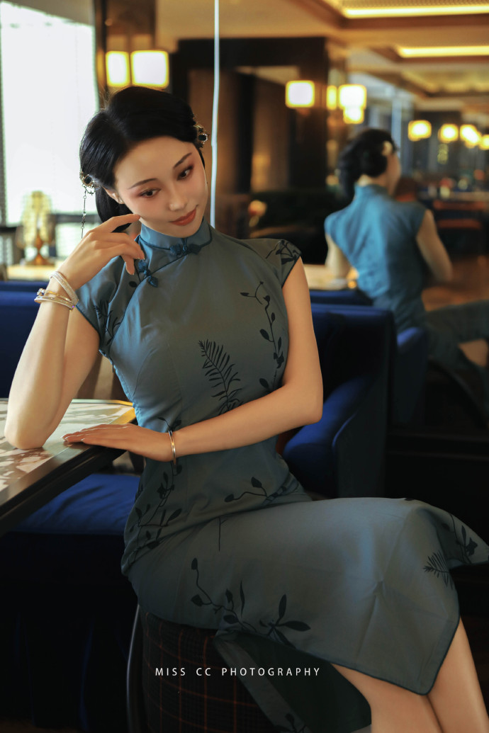 《私人旅馆》入住前必看：从价格陷阱到安全隐患，普通人怎么避开这些坑